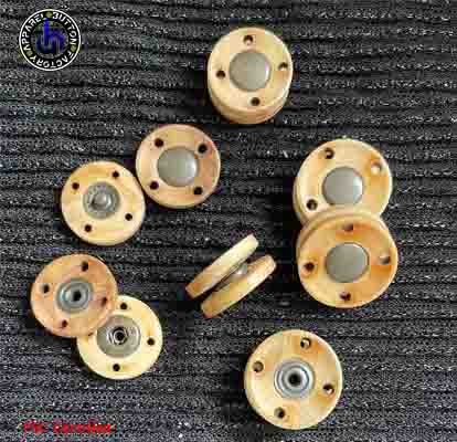 Wood Buttons